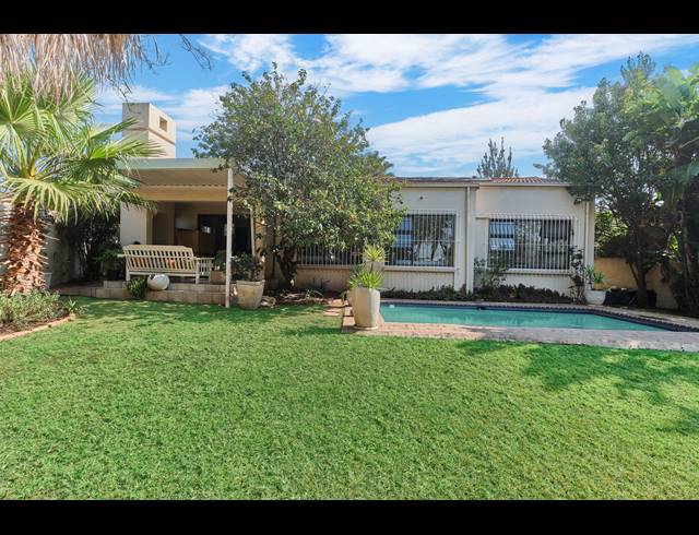 3 BEDROOM HOUSE TO LET IN LONEHILL